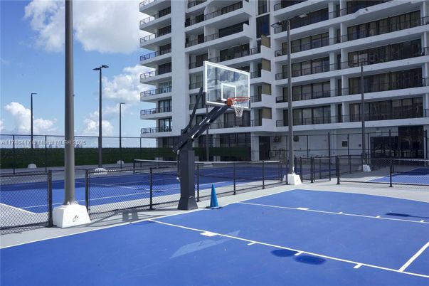 Exterior, Tennis Courts