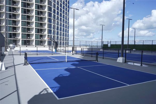 Exterior, Tennis Courts