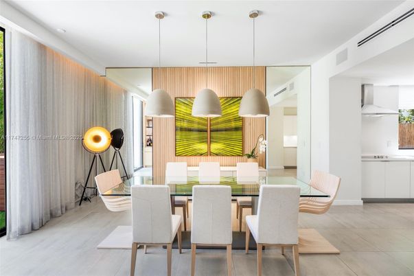 Dining room, Interior, Pendant Lights