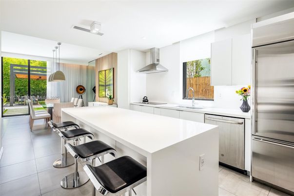 Interior, Kitchen, Pendant Lights, Stainless Steel Appliances