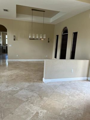 Empty room, Interior, Pendant Lights