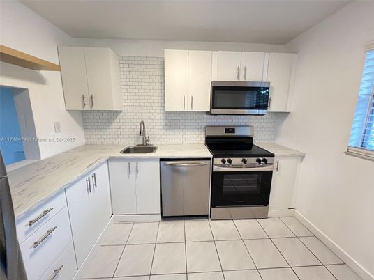 Interior, Kitchen, Stainless Steel Appliances