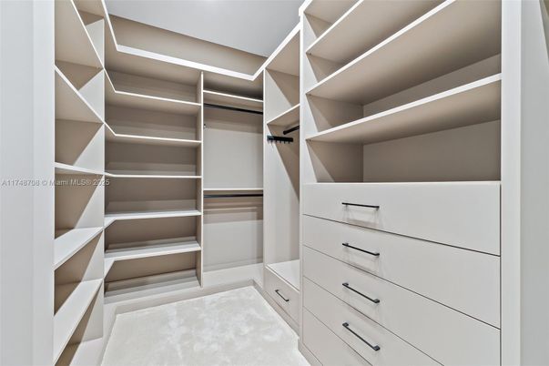 Interior, Walk-in Closets