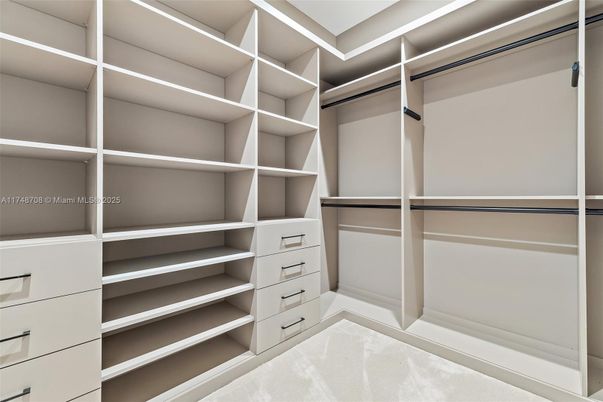 Interior, Walk-in Closets