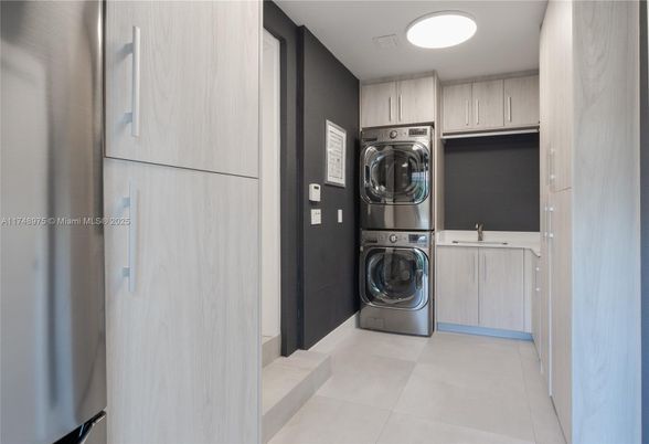 Interior, Recessed Lighting, Washer