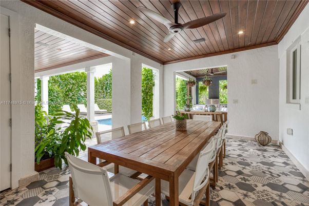 Dining room, Interior, Recessed Lighting, Wooden Ceilings