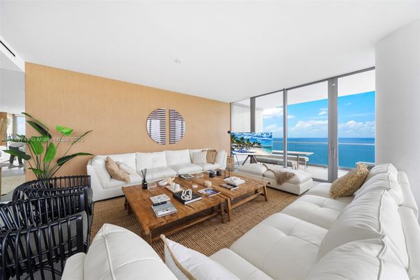 Interior, Living room, Water