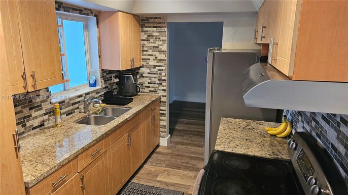 Interior, Kitchen, Wood Texture Flooring
