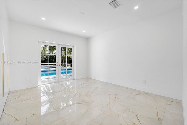 Empty room, Interior, Marble, Recessed Lighting