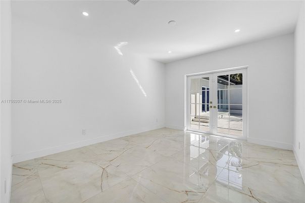 Empty room, Interior, Marble, Recessed Lighting