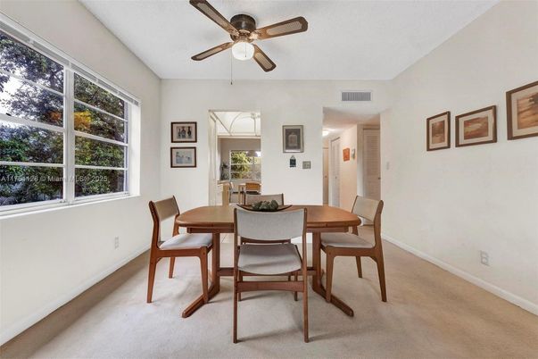 Dining room, Interior