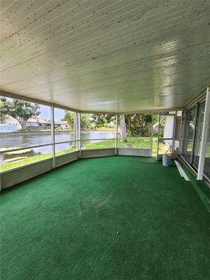 Interior, Sun Room, Water
