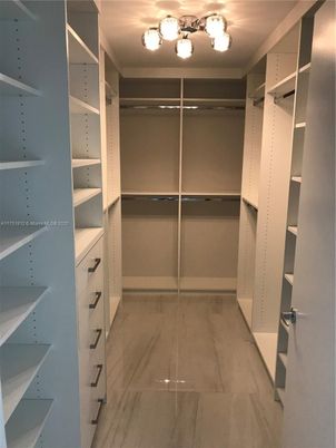 Interior, Walk-in Closets