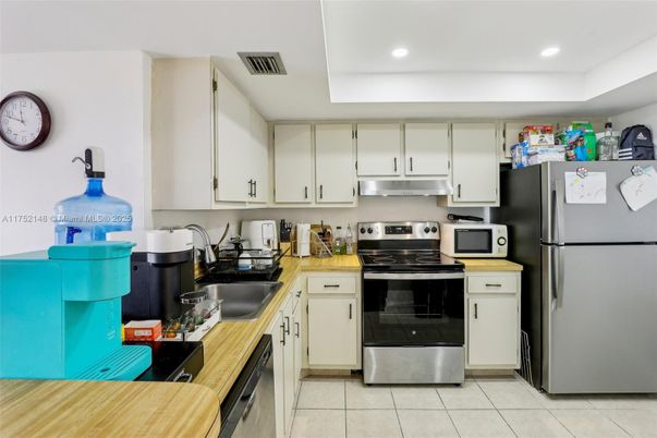 Interior, Kitchen, Recessed Lighting