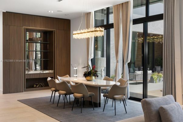 Chandelier, Dining room, Interior, Recessed Lighting, Wood Texture Flooring