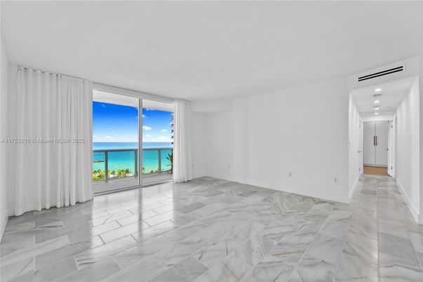 Empty room, Interior, Marble, Recessed Lighting, Water