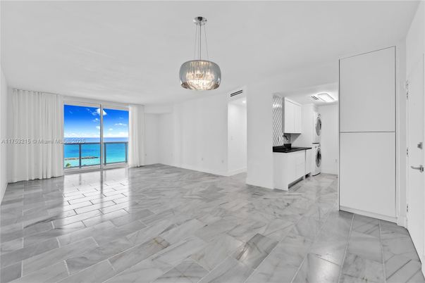 Interior, Kitchen, Marble, Pendant Lights, Water