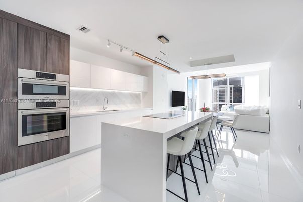 Interior, Kitchen, Living room, Pendant Lights, Stainless Steel Appliances