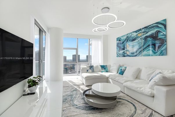 Interior, Living room, Pendant Lights