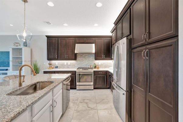 Interior, Kitchen, Pendant Lights, Recessed Lighting, Stainless Steel Appliances
