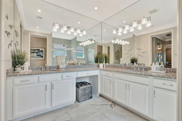 Bathroom, Dual Sink Vanities, Interior, Recessed Lighting