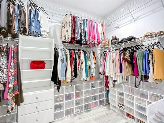 Interior, Walk-in Closets, Wood Texture Flooring