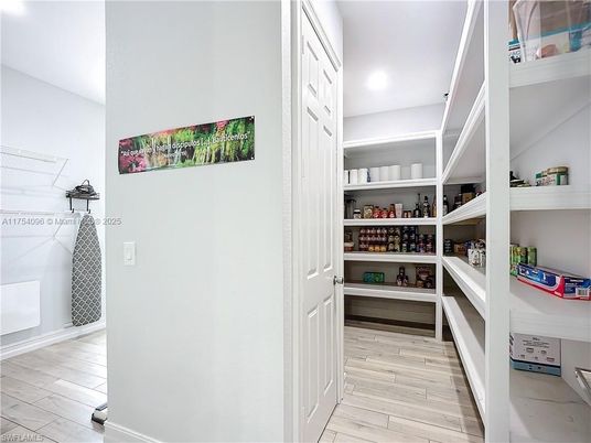Interior, Recessed Lighting, Wood Texture Flooring