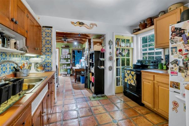 Interior, Kitchen, Tile Countertops