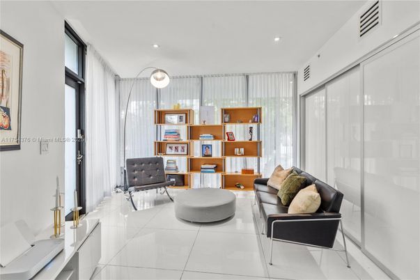 Interior, Living room, Pendant Lights, Recessed Lighting