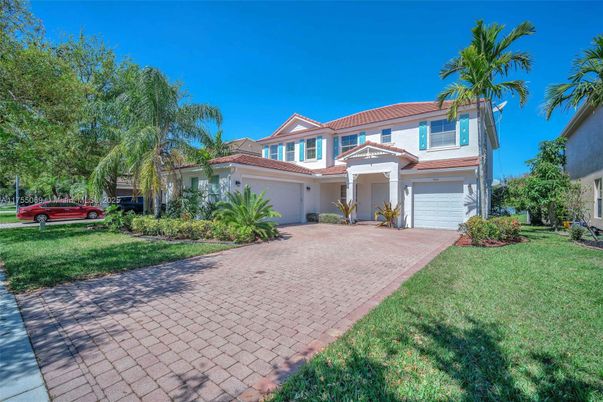 Attached, Backyard, Exterior, Facade, Mediterranean