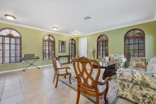 Dining room, Interior