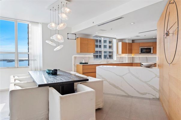 Dining room, Interior, Kitchen, Pendant Lights, Recessed Lighting, Stainless Steel Appliances, Water