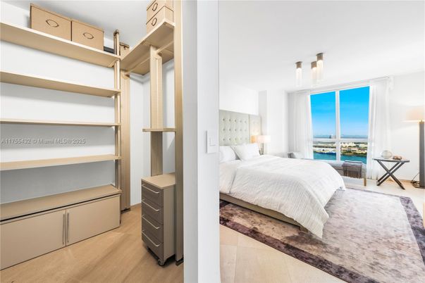 Bedroom, Interior, Water, Wood Texture Flooring