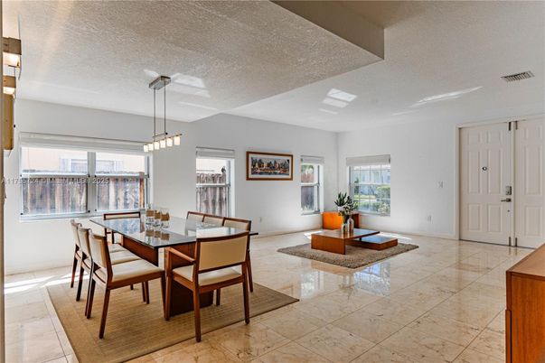 Dining room, Interior, Pendant Lights