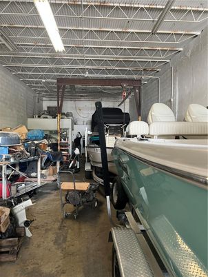 Garage, Interior
