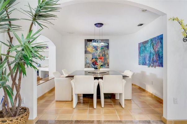 Dining room, Interior, Pendant Lights