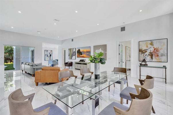 Dining room, Interior, Living room, Marble, Recessed Lighting
