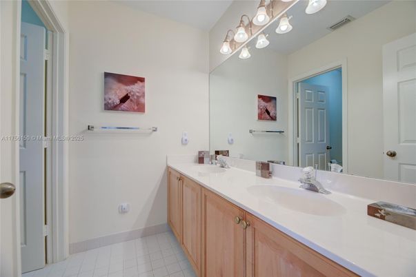 Bathroom, Dual Sink Vanities, Interior