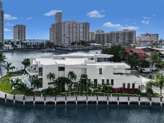 Exterior, Water