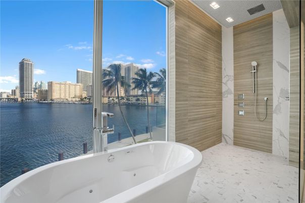 Bathroom, Free Standing Baths, Interior, Marble, Recessed Lighting, Water