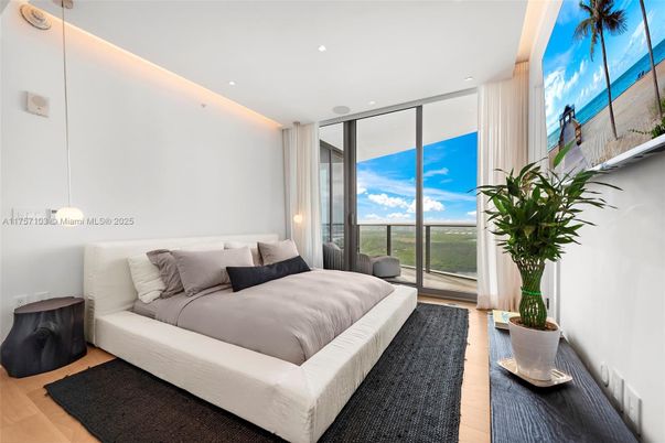 Bedroom, Interior, Pendant Lights, Recessed Lighting, Wood Texture Flooring