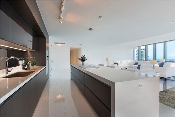 Interior, Kitchen, Living room, Recessed Lighting
