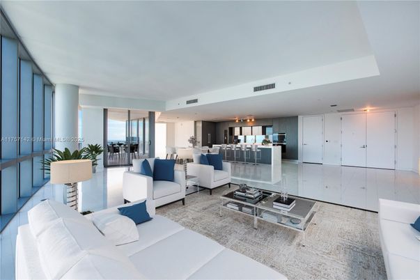 Dining room, Interior, Kitchen, Living room, Pendant Lights, Stainless Steel Appliances