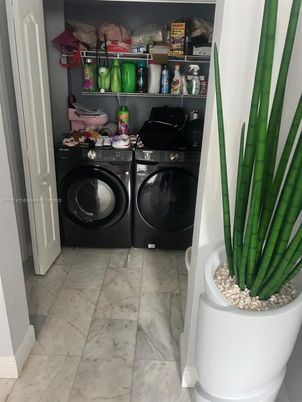 Interior, Marble, Utility Closets, Washer