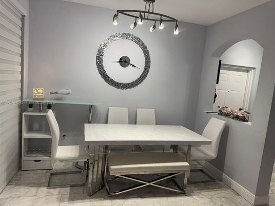 Dining room, Interior, Marble