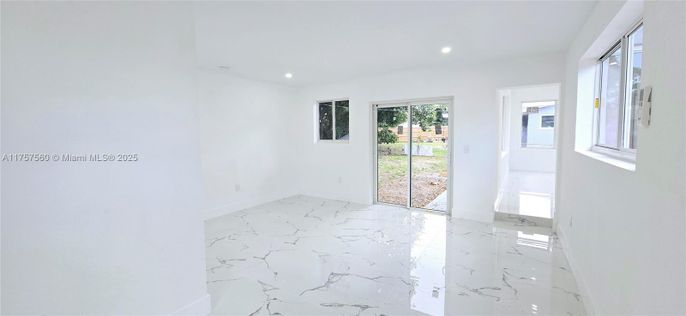 Empty room, Interior, Marble, Recessed Lighting