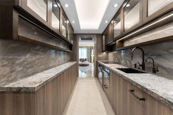 Interior, Kitchen, Recessed Lighting