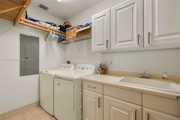 Interior, Washer