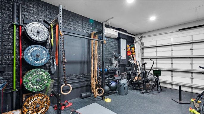 Fitness Equipment, Interior, Recessed Lighting
