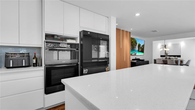 Dining room, Interior, Kitchen, Pendant Lights, Recessed Lighting
